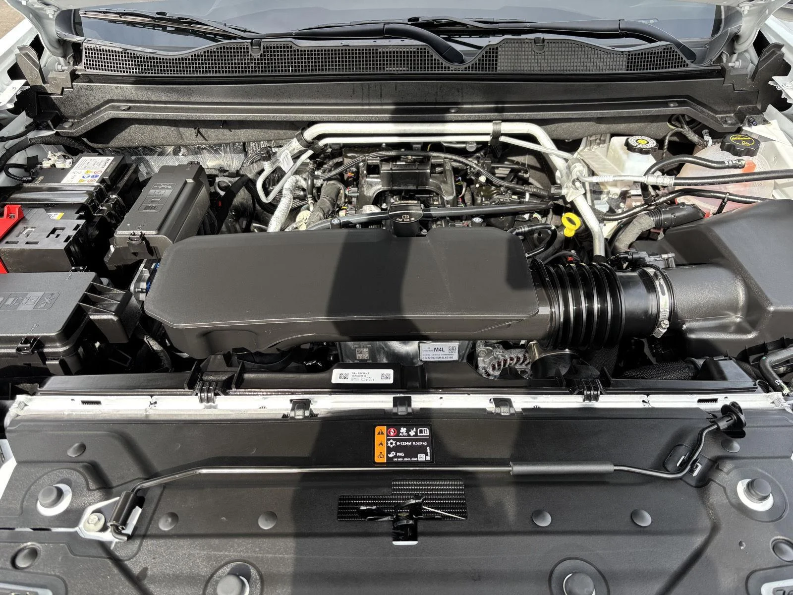 New 2026 Summit White Chevrolet Z71 image 19