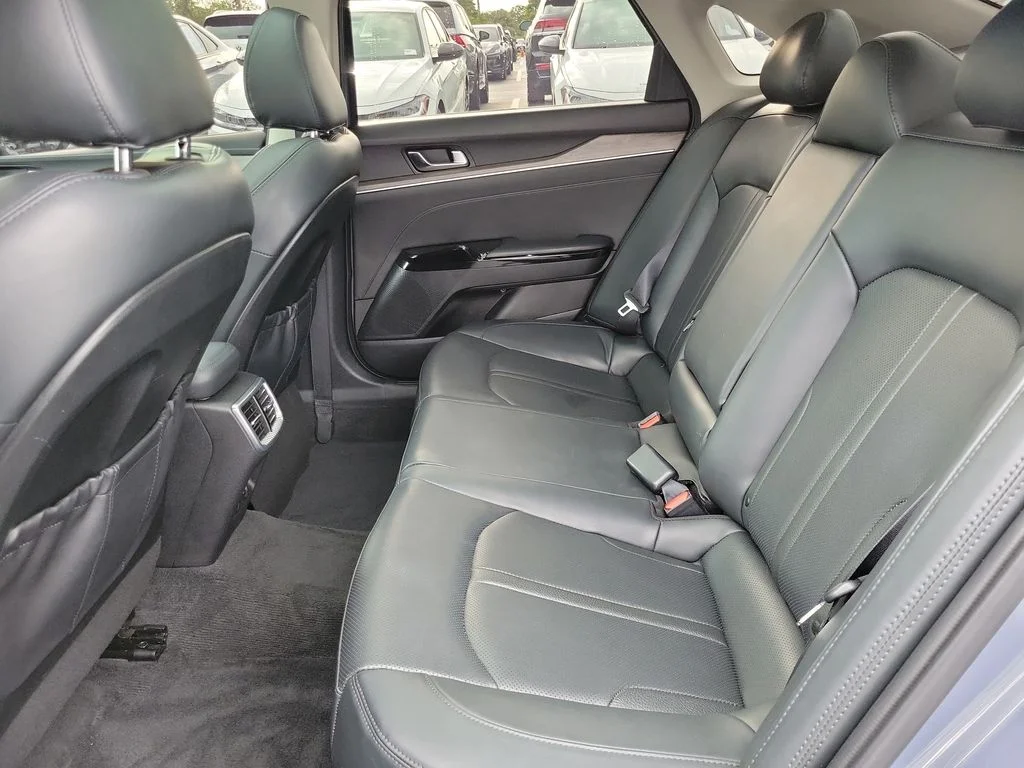 Used 2023 Silver Kia EX image 7