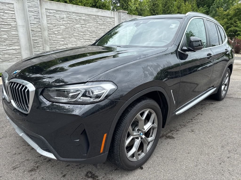 2022 BMW X3 xDrive30i's photo