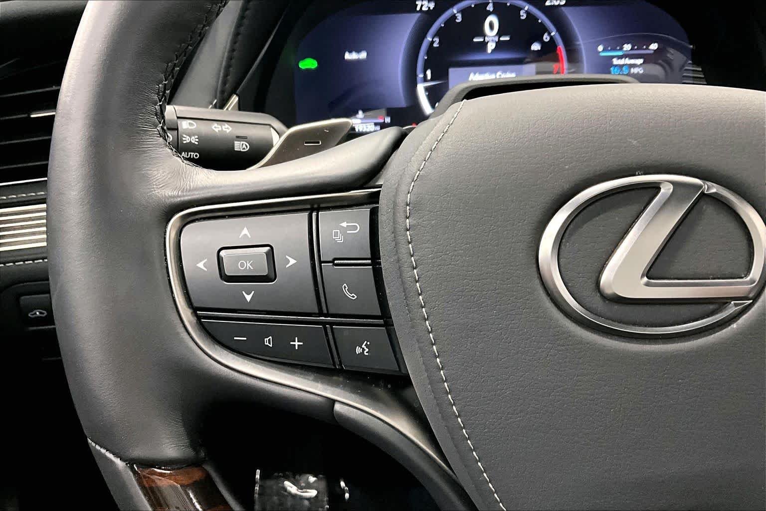 Used 2024 Eminent White Pearl Lexus  image 22