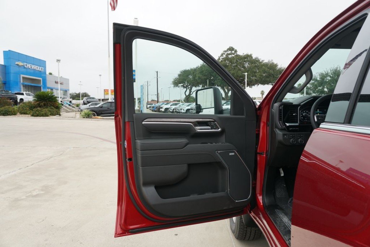 2026 Chevrolet Silverado 2500 HD LTZ - Photo 15