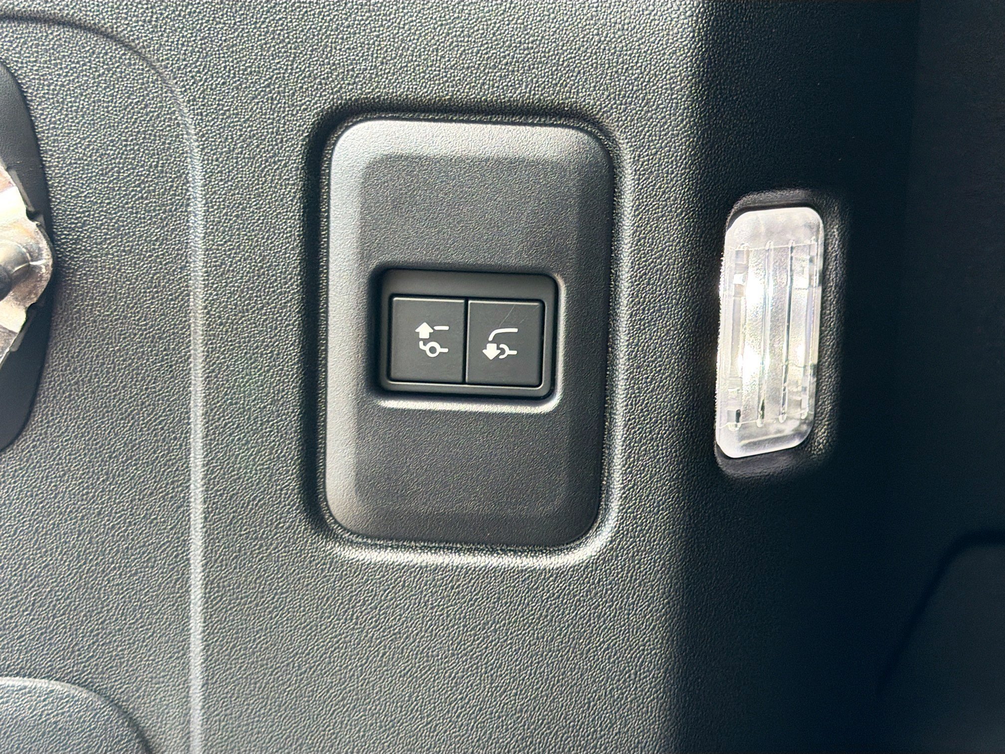 New 2026 Borasco Grey LAND ROVER X-Dynamic SE image 44