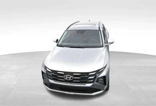 Used 2026 Silver Hyundai SEL Premium image 25