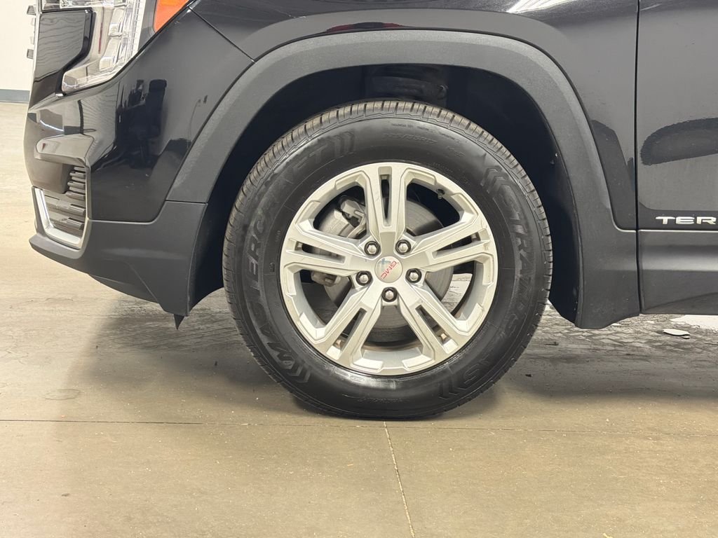 Used 2024 Black GMC SLE image 11