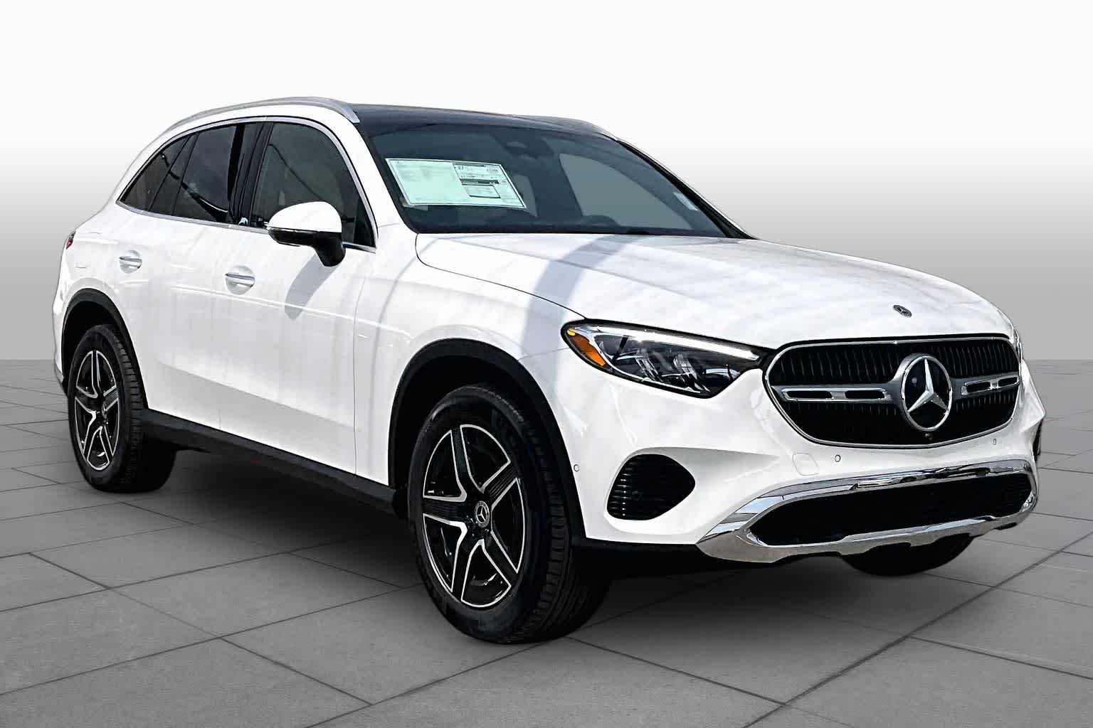 New 2027 Polar White Mercedes-Benz GLC 300 image 2