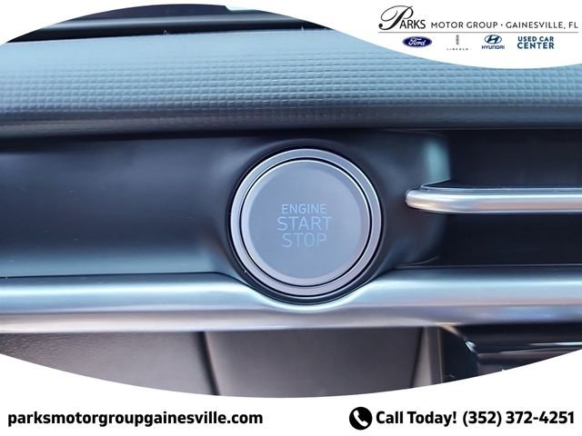 New 2025 White Hyundai SEL image 26
