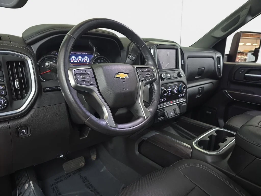 Used 2021 Red Hot Chevrolet LTZ image 18