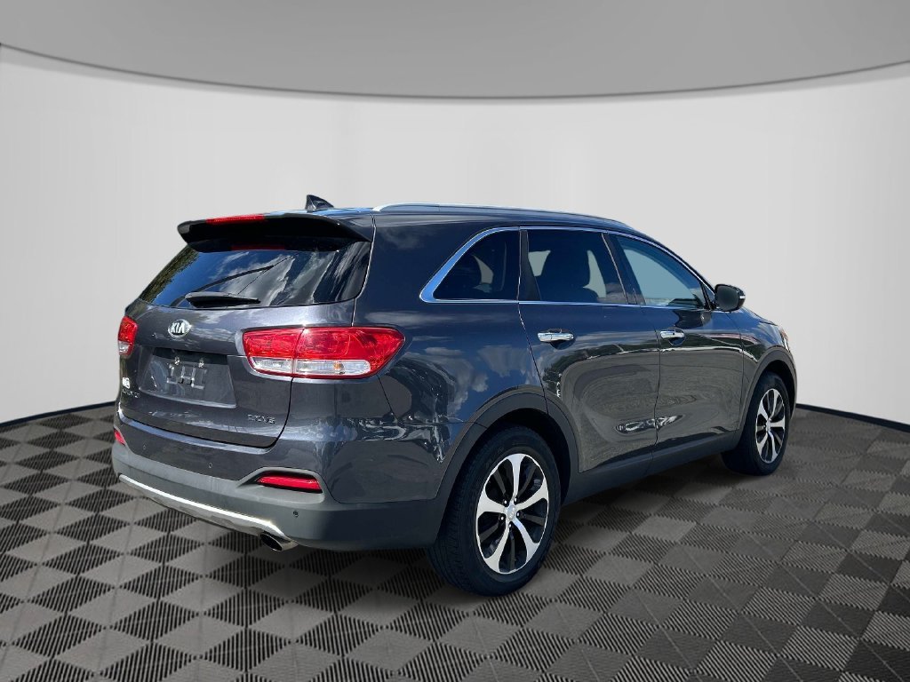 Used 2016 Gray Kia EX image 5