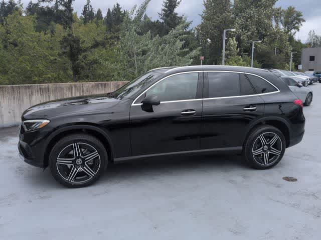 New 2026 Black Mercedes-Benz GLC 300 image 5