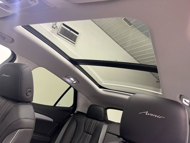 Used 2026 Midnight Opal Buick Avenir image 7