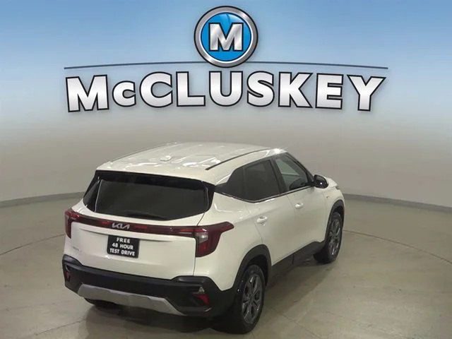 Used 2026 White Kia LX image 6