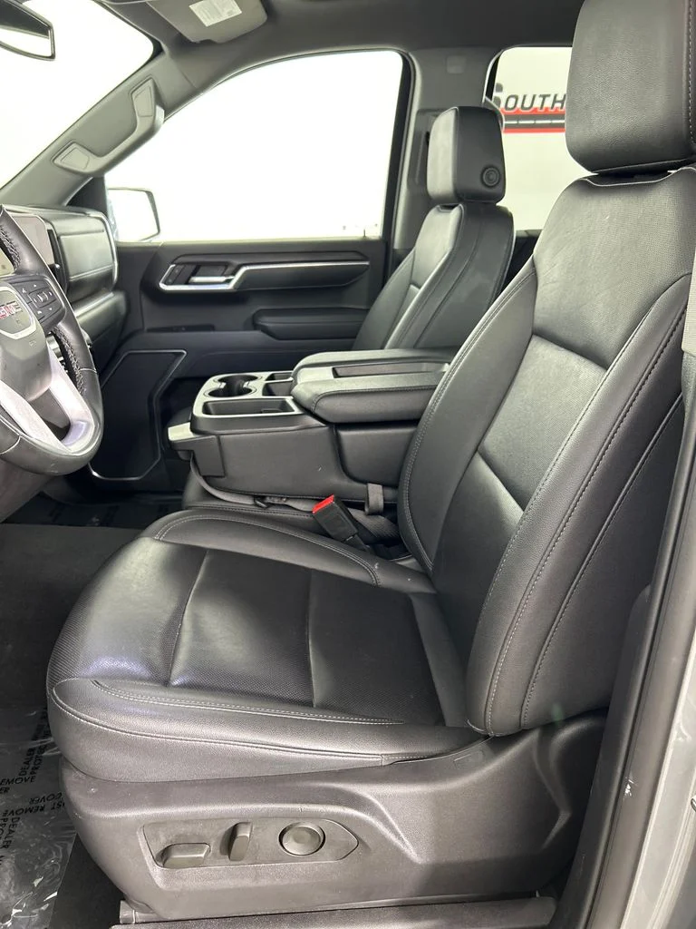 Used 2025 Silver GMC SLT image 13