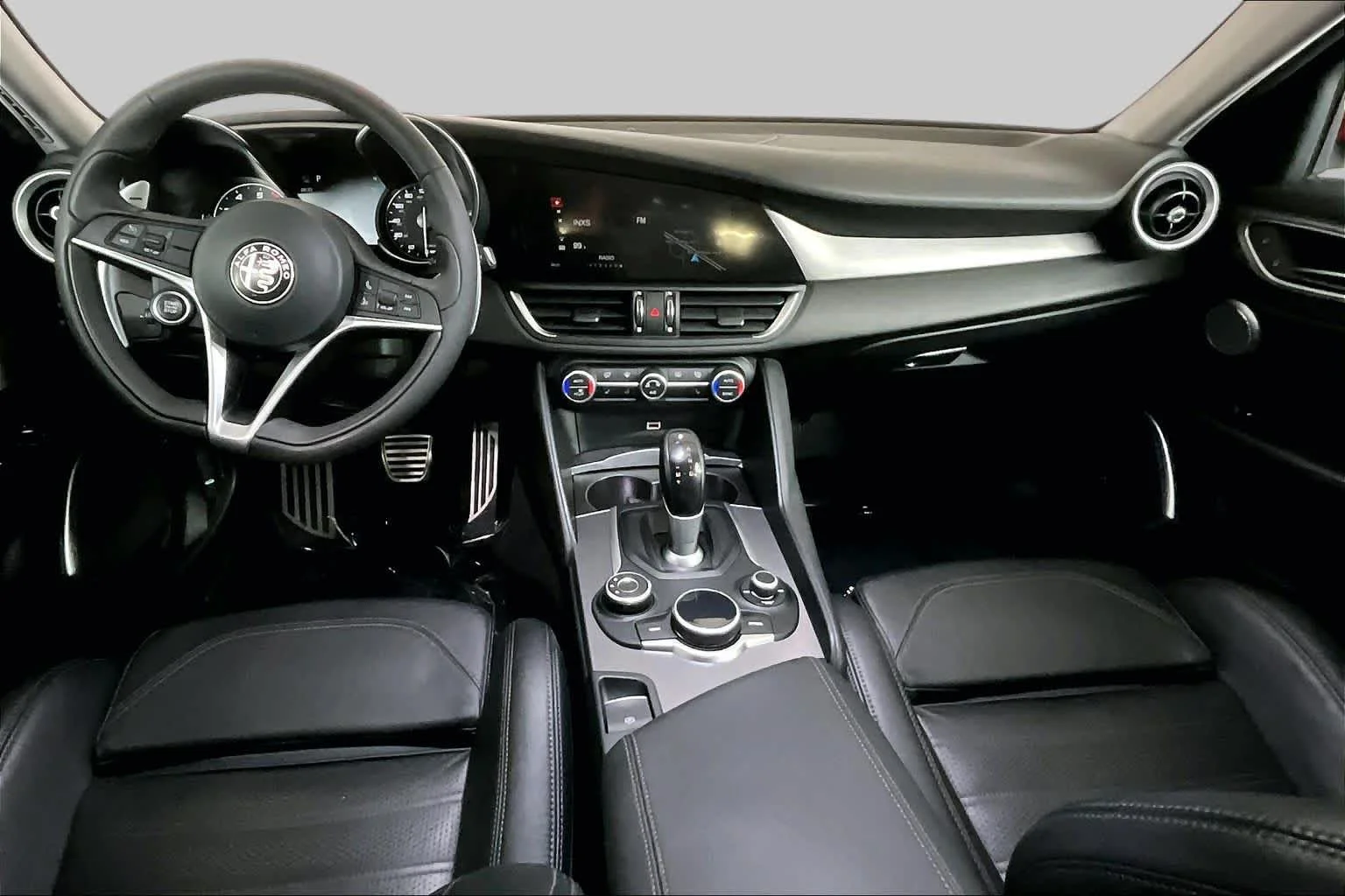 Used 2018 Alfa Rosso Alfa Romeo Ti Sport image 16