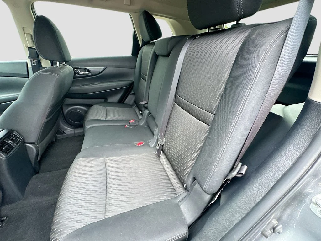 Used 2018 Gray Nissan SV image 28