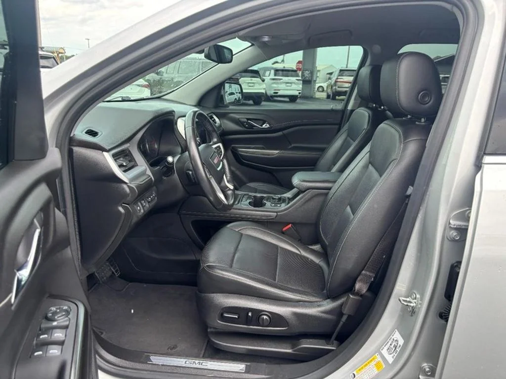 Used 2020 QUICKSILVER METALLIC GMC SLT image 9