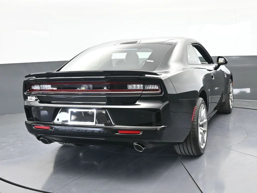 New 2026 Diamond Black Crystal Pearlcoat Dodge Scat Pack image 5