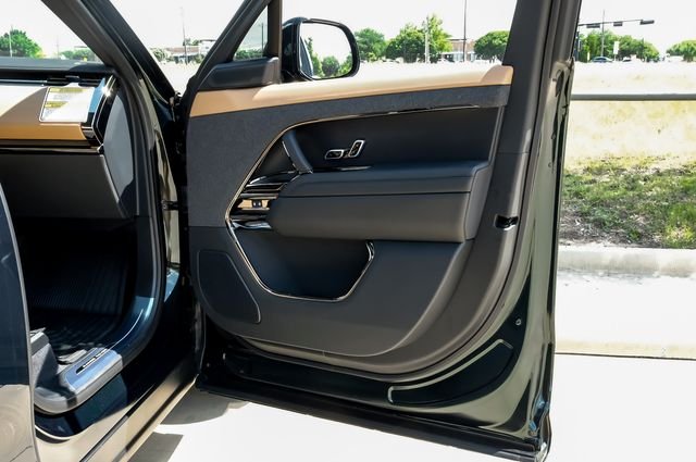New 2026  Land Rover Dynamic SE image 51