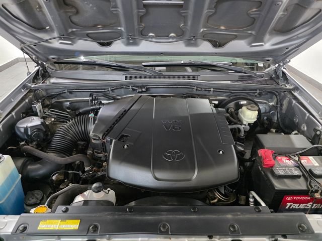 Used 2015 Silver Toyota Base image 26