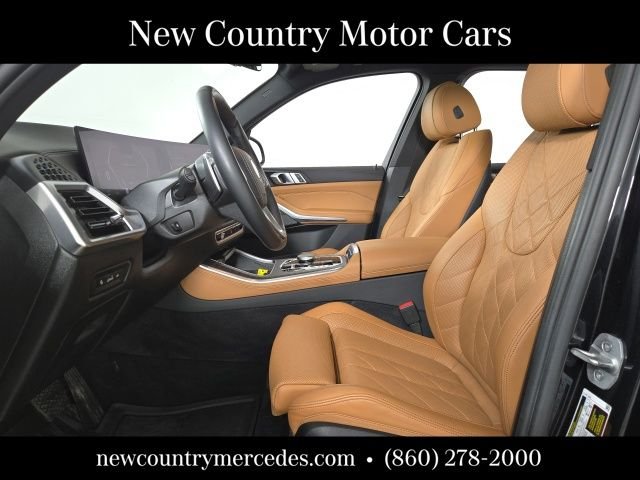 Used 2024 Black BMW xDrive40i image 14