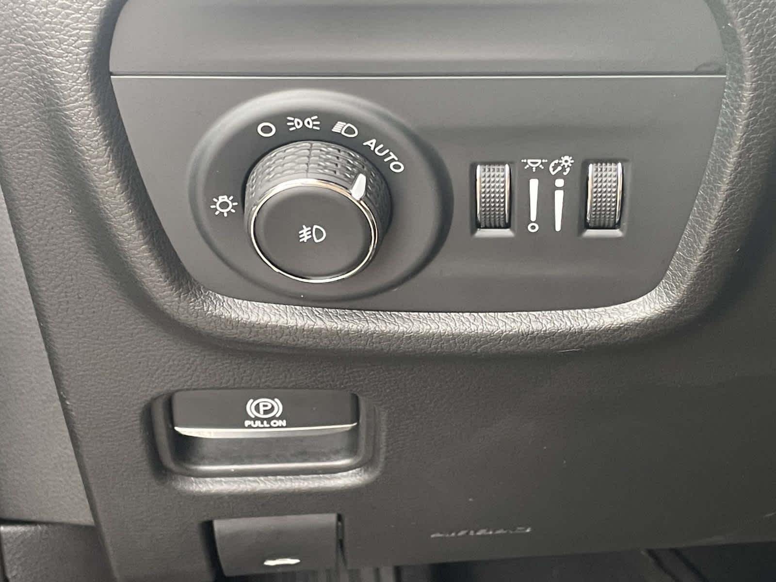 Used 2023 Gray Jeep Overland 4x4 image 48