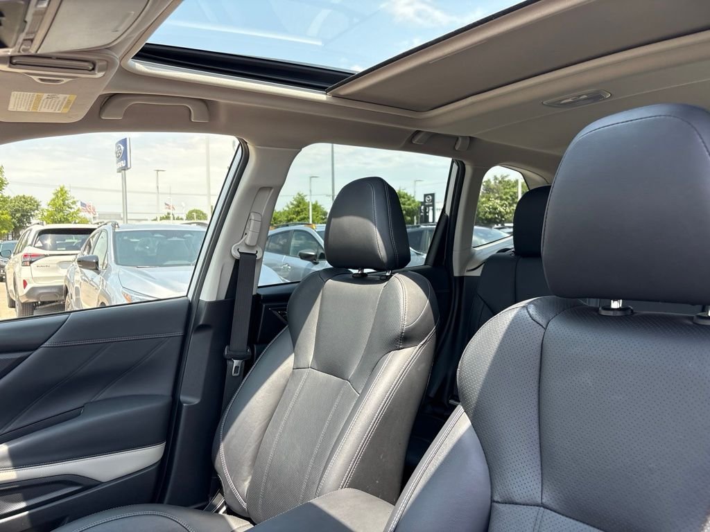 Used 2023 Silver Subaru Limited image 5