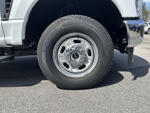 New 2026 Oxford White Ford F-250® XL image 20