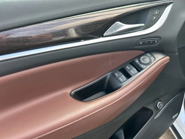 Used 2020 White Buick Avenir image 30