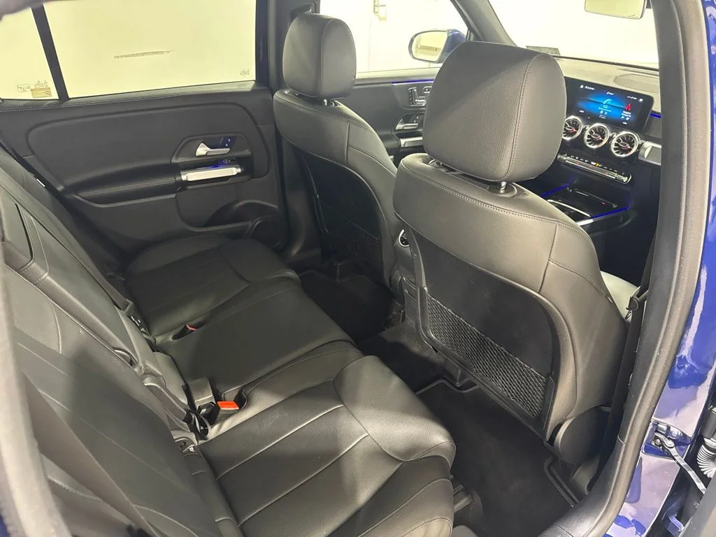 Used 2022 Galaxy Blue Metallic Mercedes-Benz GLB 250 image 24