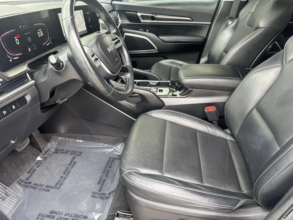 Used 2023 Silver Kia S image 12