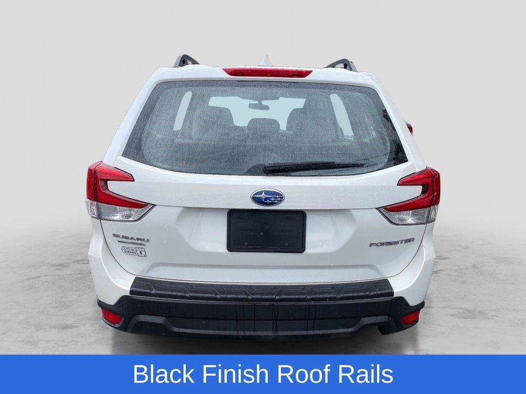 Used 2023 White Subaru Base image 4