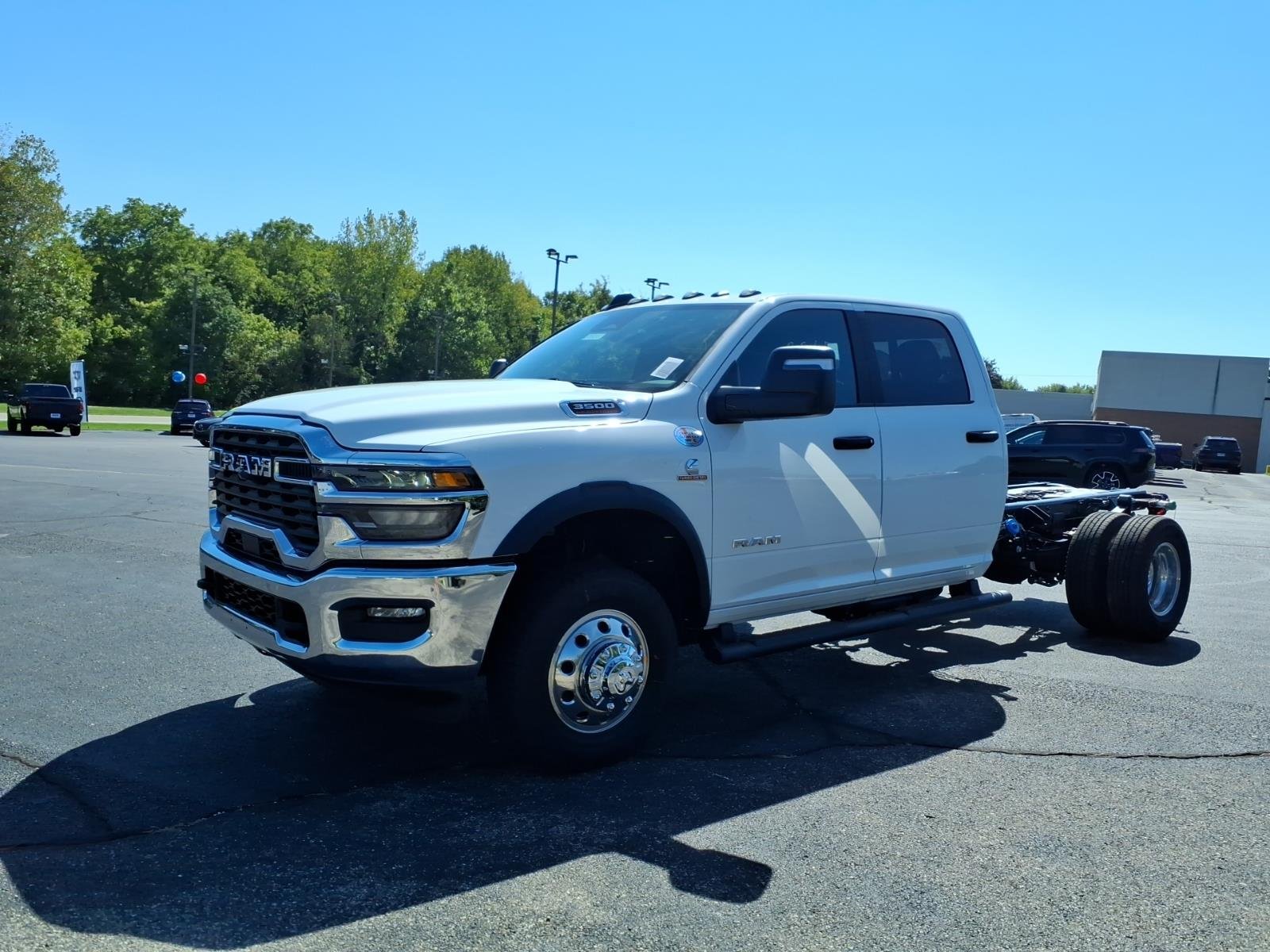 New 2027 Bright White Clear-Coat Paint RAM Big Horn image 3