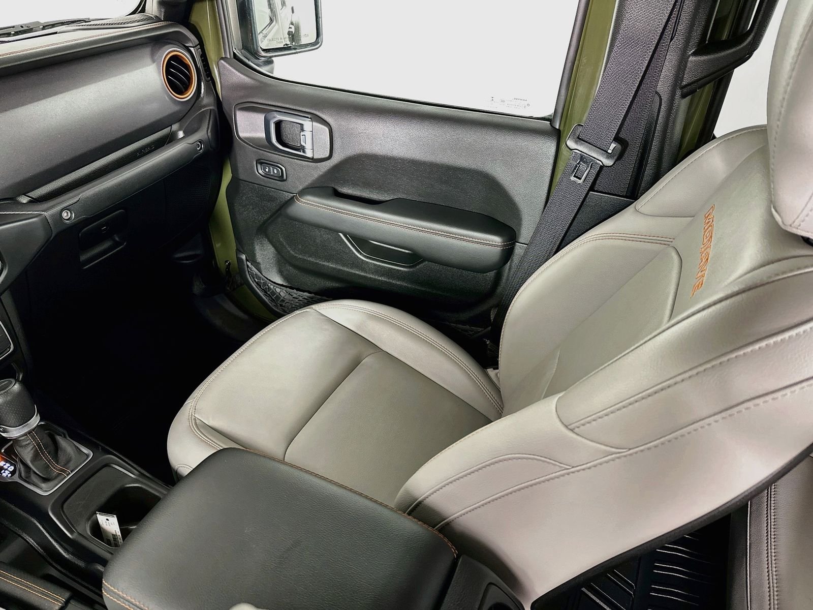 Used 2023 Sarge Green Clearcoat Jeep Mojave image 21