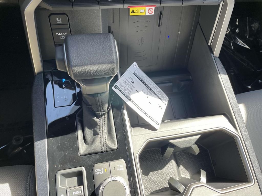 2025 Toyota Tundra SR5 - Photo 39