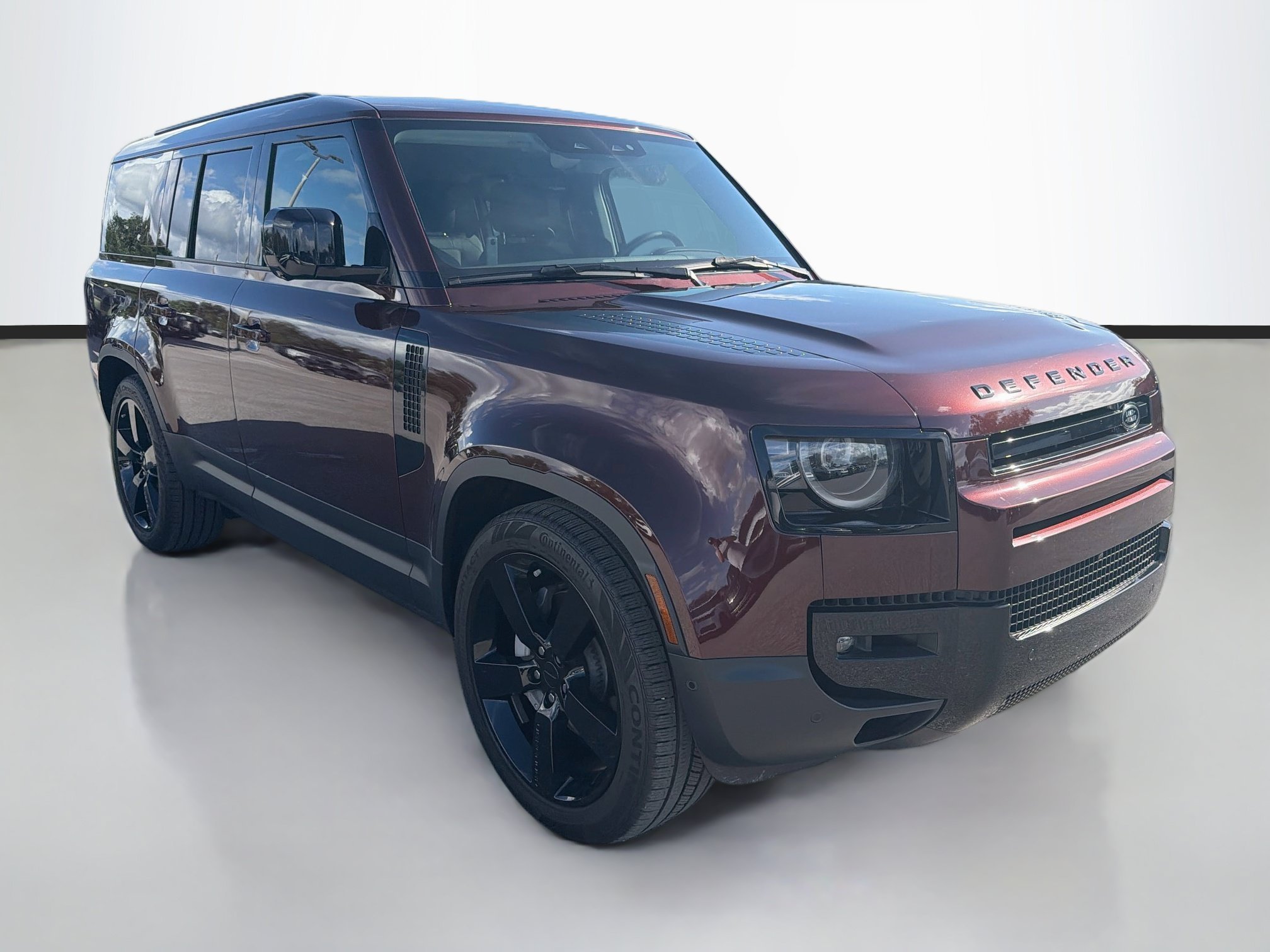 Used 2026 Sedona Red Metallic Land Rover S image 7
