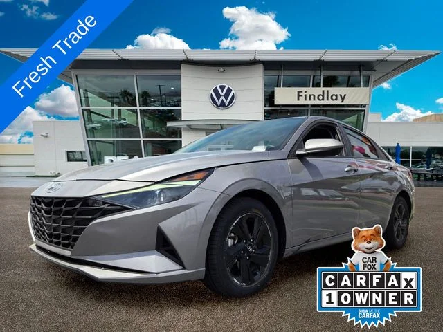 Used 2023 Silver Hyundai SEL image 2