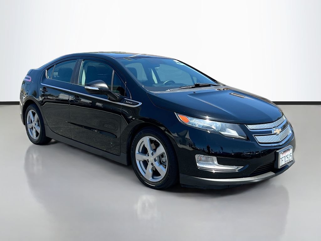 Used 2014 Black Chevrolet Base image 3