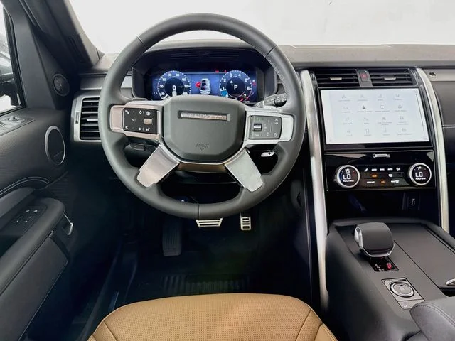 New 2026 Varesine Blue Land Rover Dynamic SE image 25