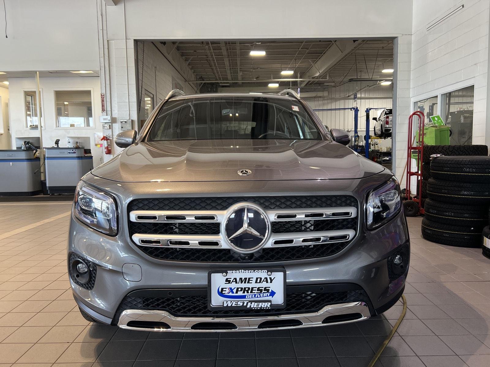 Used 2021 Gy Mercedes-Benz GLB 250 image 2