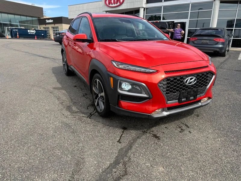 Used 2019 Orange Hyundai Limited image 4