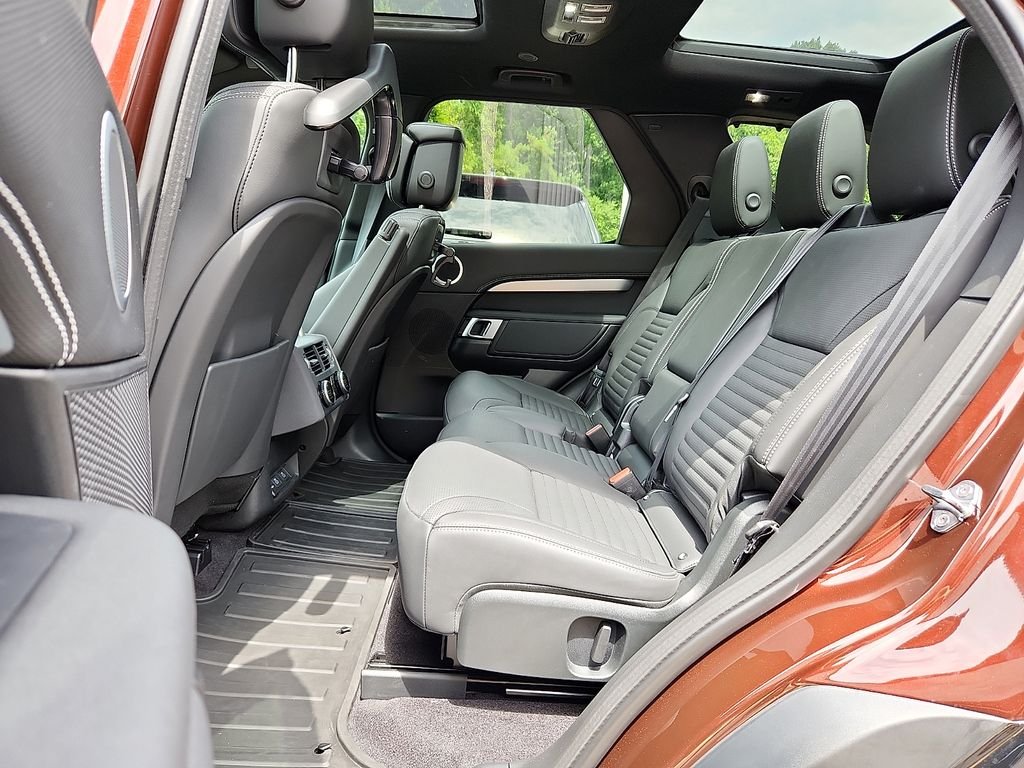 2026 Land Rover Discovery Gemini Edition - Photo 10