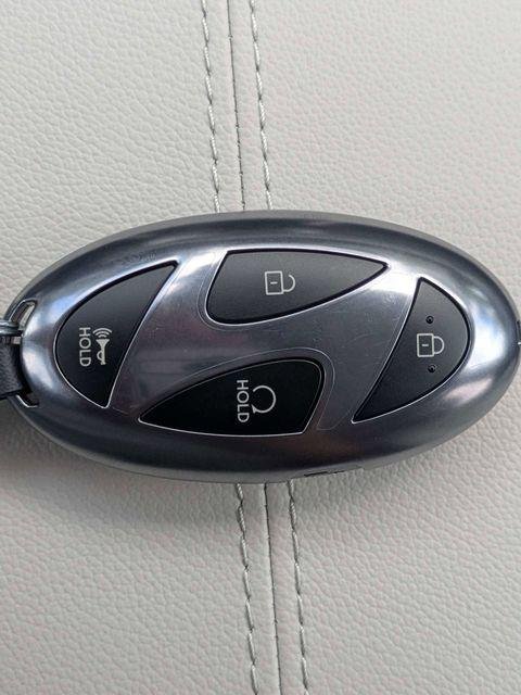 New 2026 Gray Hyundai SEL FWD image 33