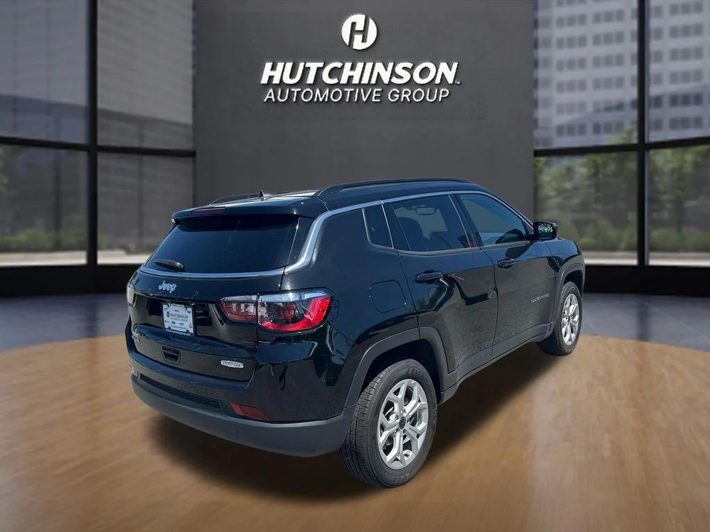Used 2025 Black Jeep Latitude image 7