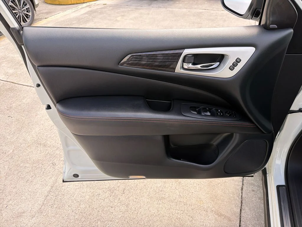 2020 Nissan Pathfinder SL - Photo 20