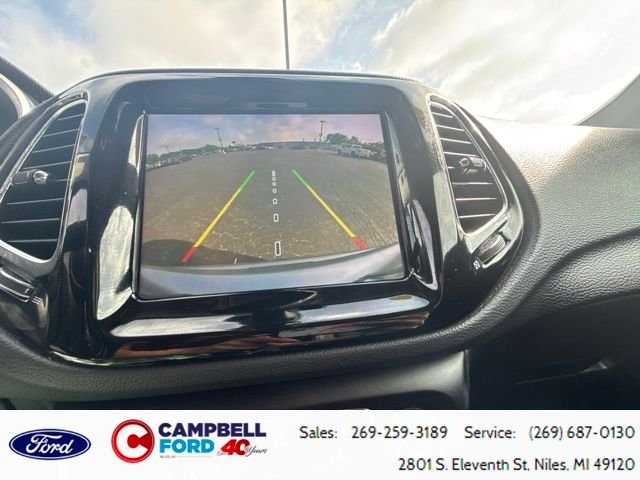 Used 2021 Billet Silver Metallic Clearcoat Jeep Limited image 31