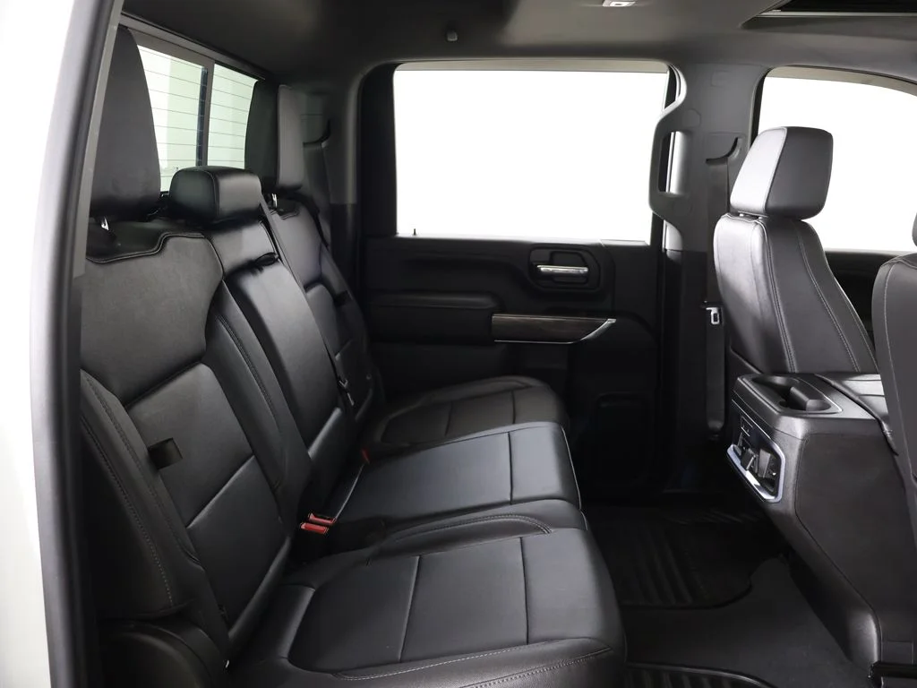 Used 2022 Summit White Chevrolet LTZ image 40