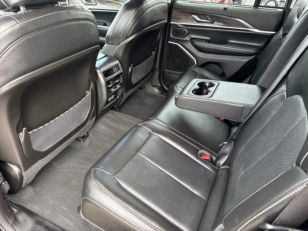 Certified Used 2022 Black Jeep 4xe image 20