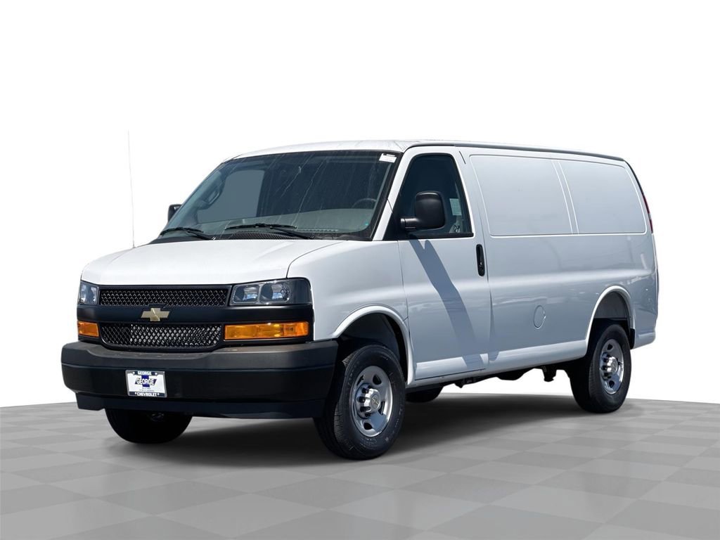 2026 Chevrolet Express 2500 Work Van HD's photo