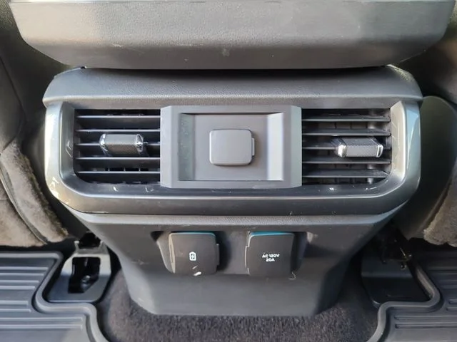 Used 2022 Gray Ford XLT image 16