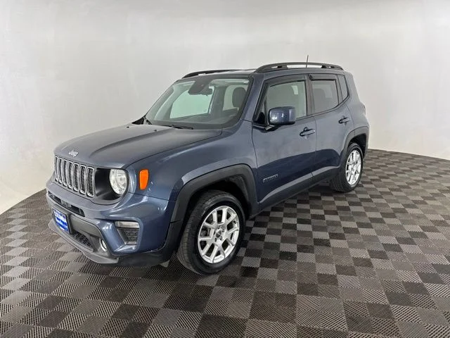 Used 2019 Blue Jeep Latitude image 4
