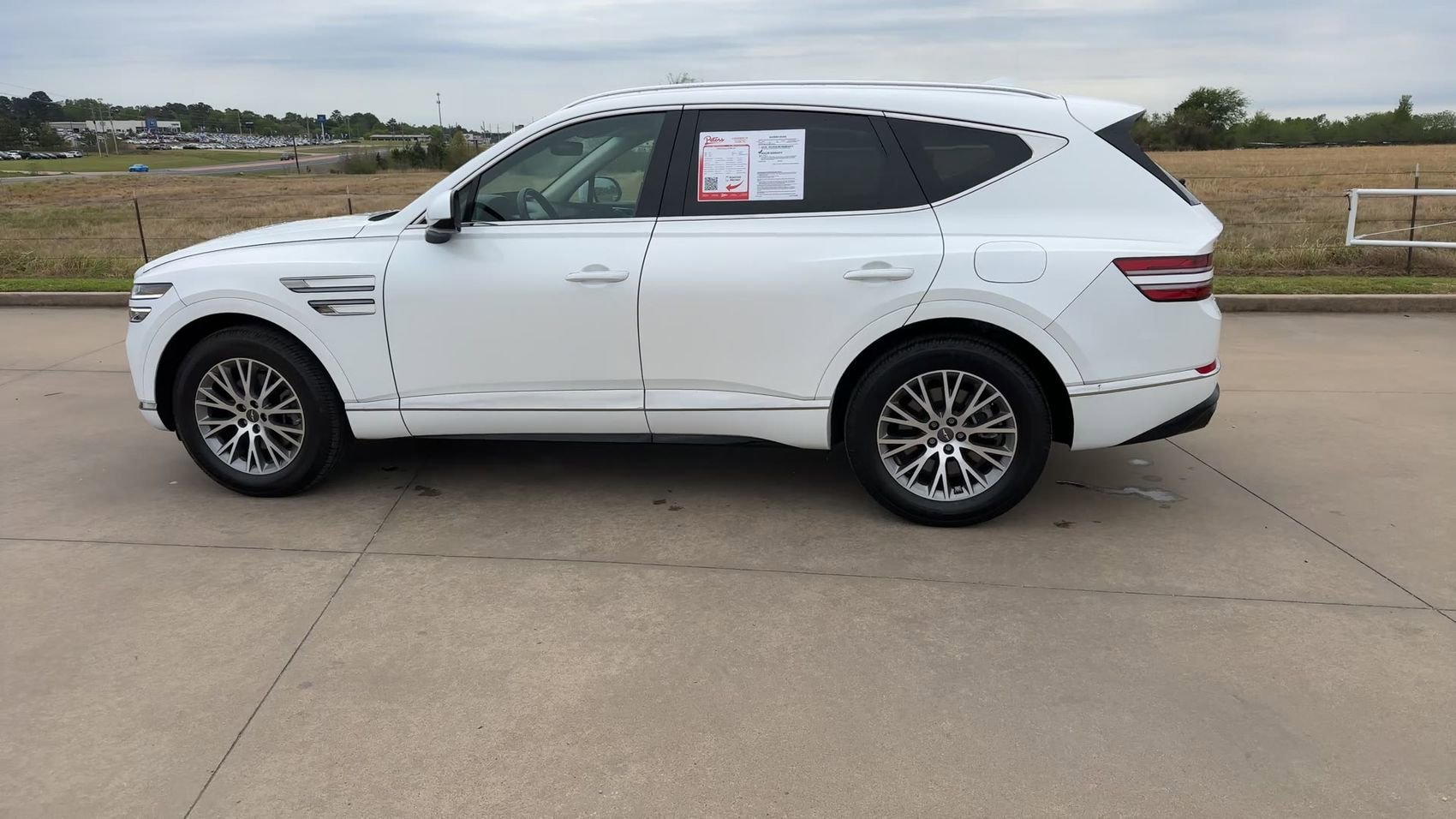 Used 2024 Uyuni White Genesis 2.5T image 6